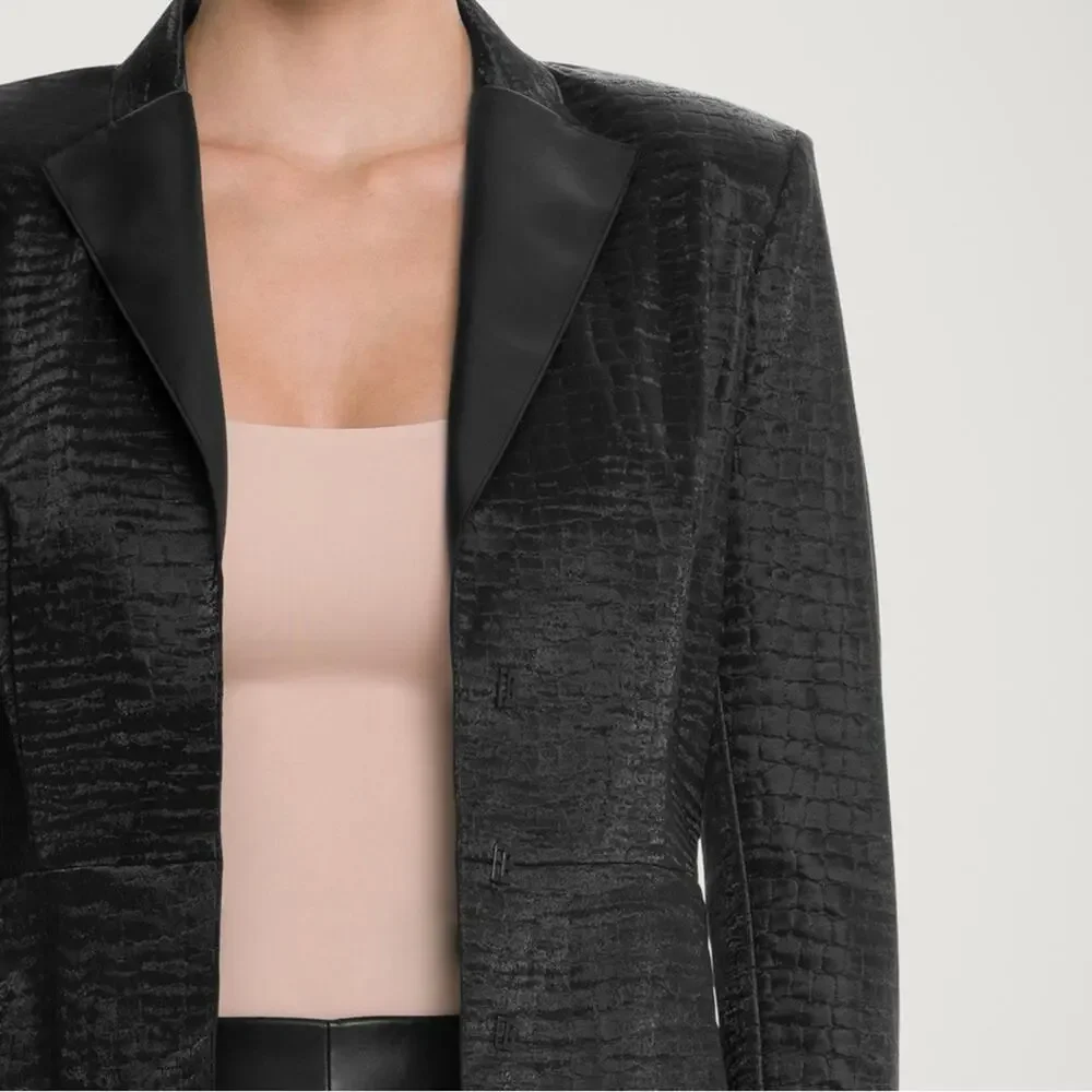 Wolford Black Croco fitted 3 button Blazer In size 6